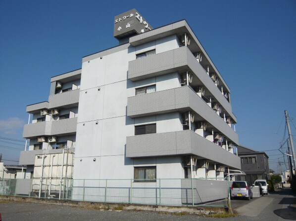 小山駅 車移動2分  1.3km 1階の物件外観写真